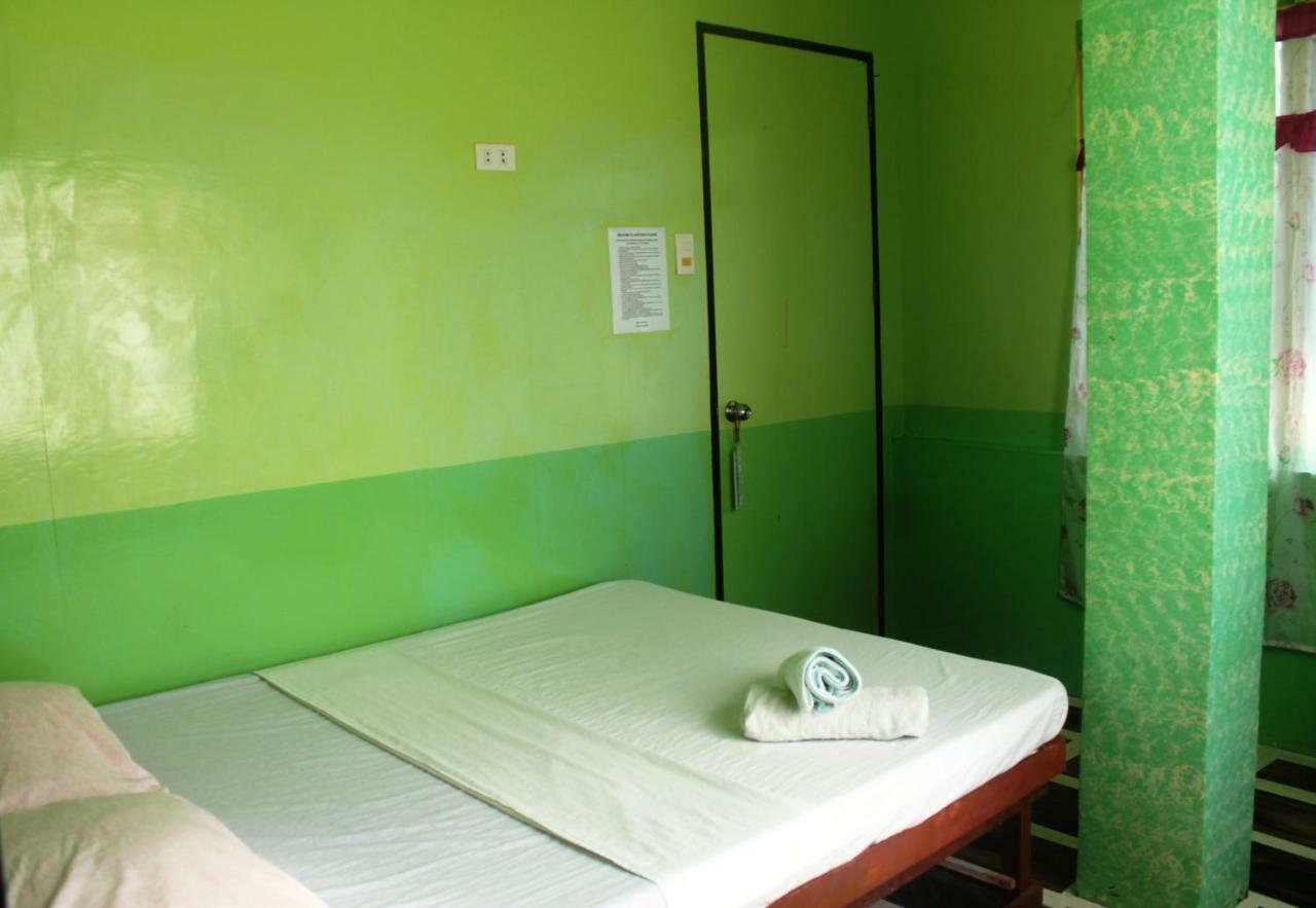 Austria'S Guest House El Nido Exterior photo