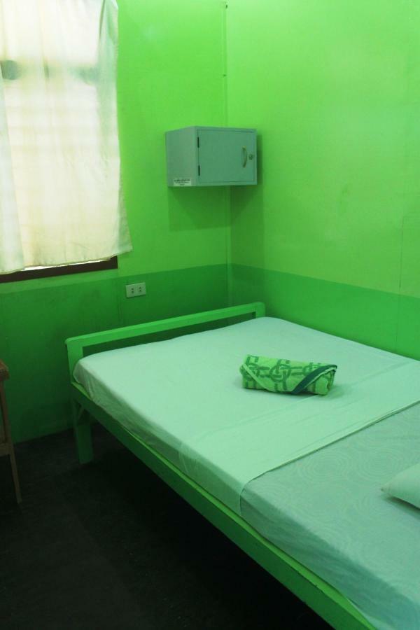 Austria'S Guest House El Nido Exterior photo